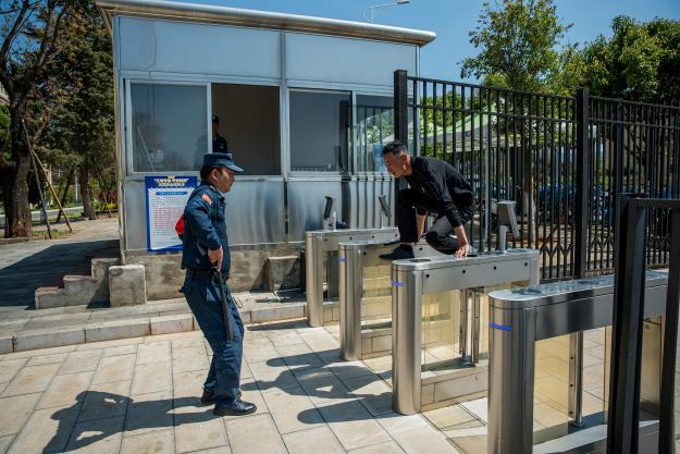 与“恐”实战 向“安”而行 ——昆明航空职业学院组织开展春季反恐应急演练