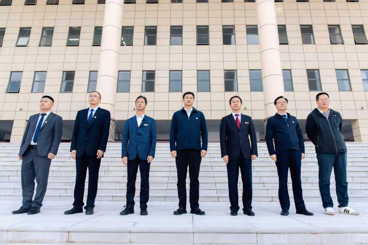 笃行逐梦启新程 航空报国担使命——昆明航空职业学院举行2026年秋季学期首次升国旗仪式